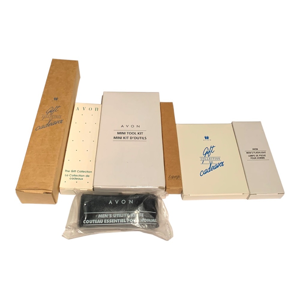 NIB Avon Gift Men’s Leather Wallet, Knife, Flashlight, Screwdriver & Tool Kit